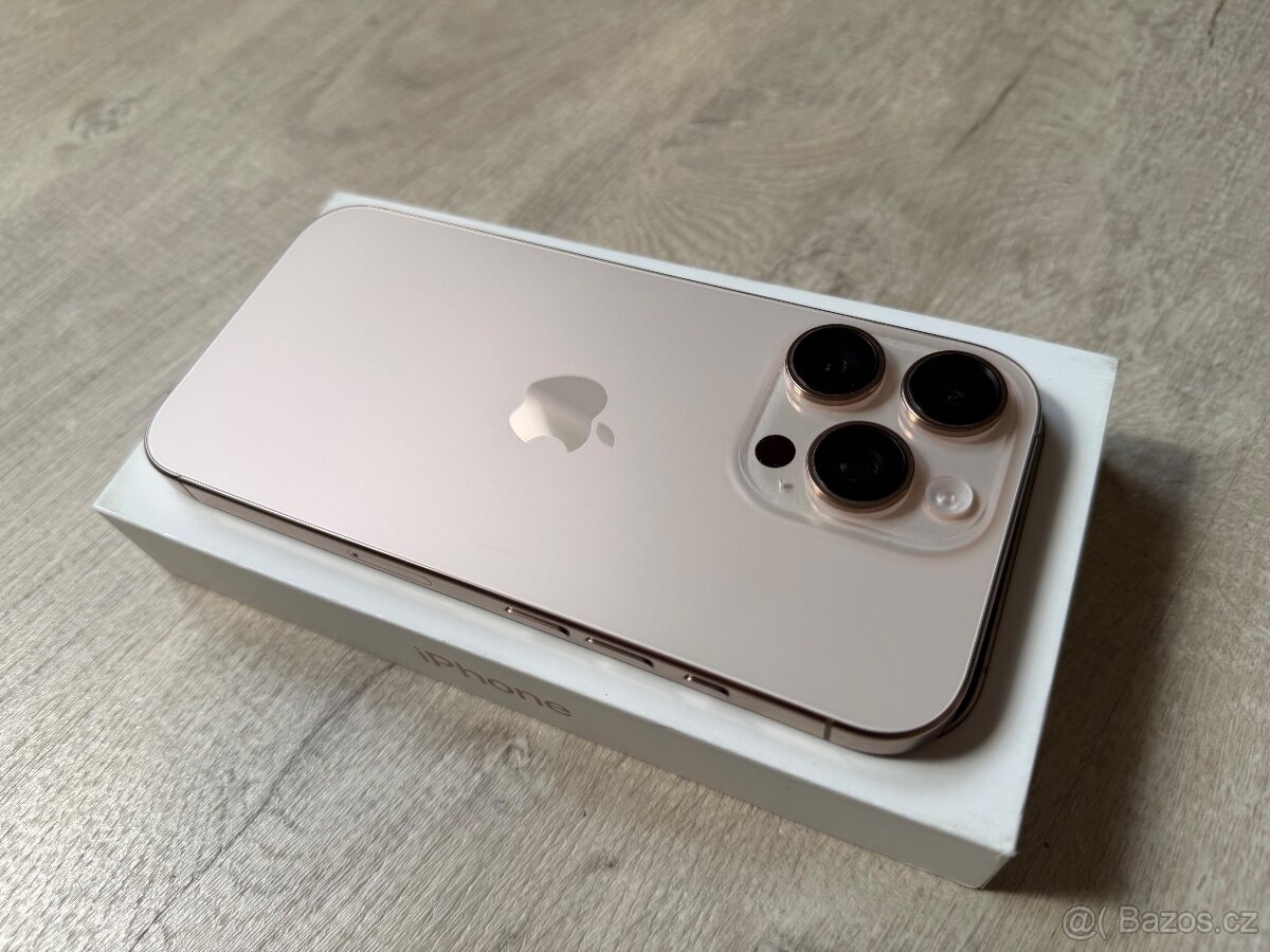 iPhone 16 Pro (128 GB / Pouštní titan) + 2 pouzdra + o. sklo - 5