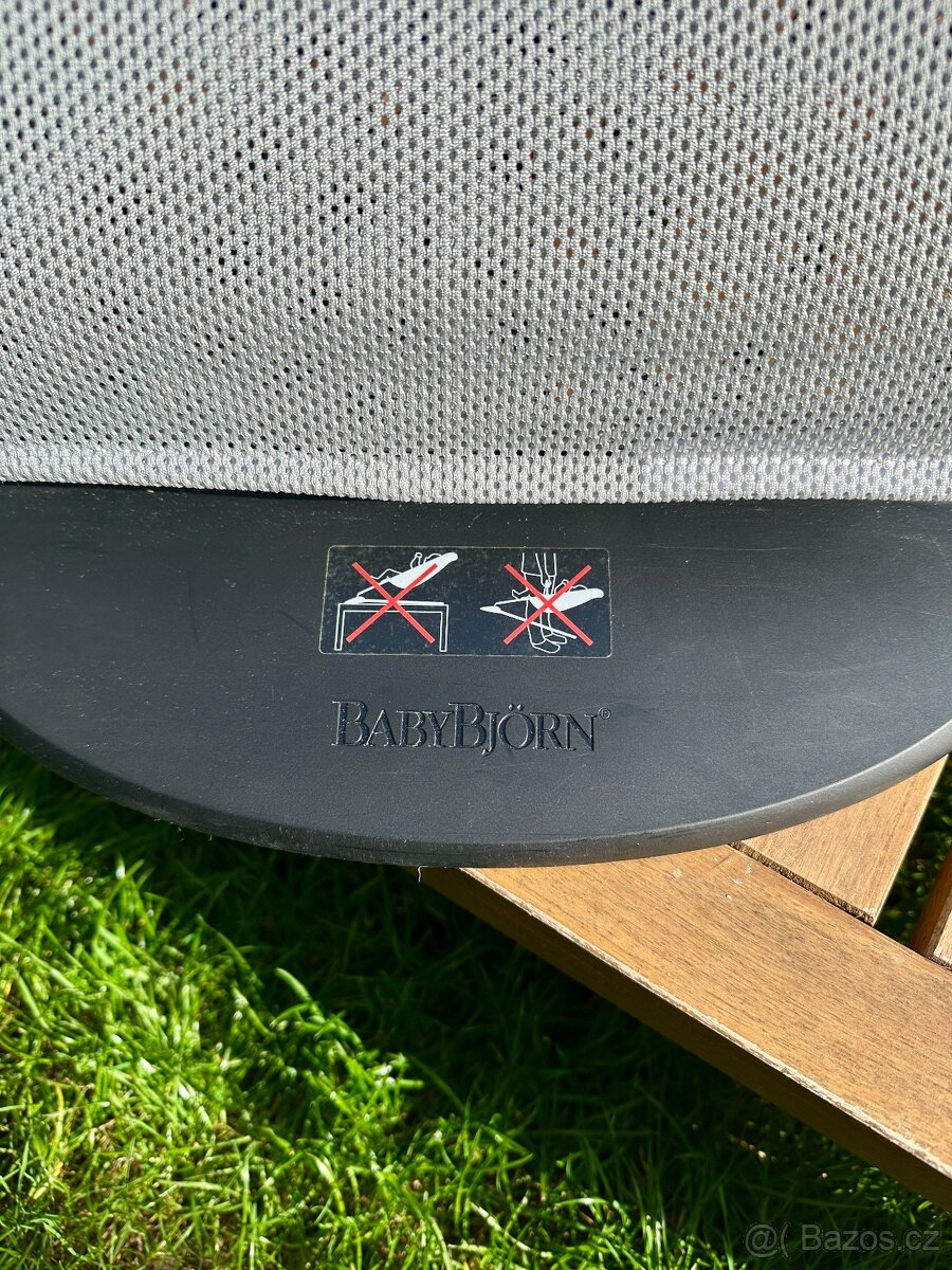 BabyBjorn lehátko Balance Soft Mesh - Silver/White Mesh - 5