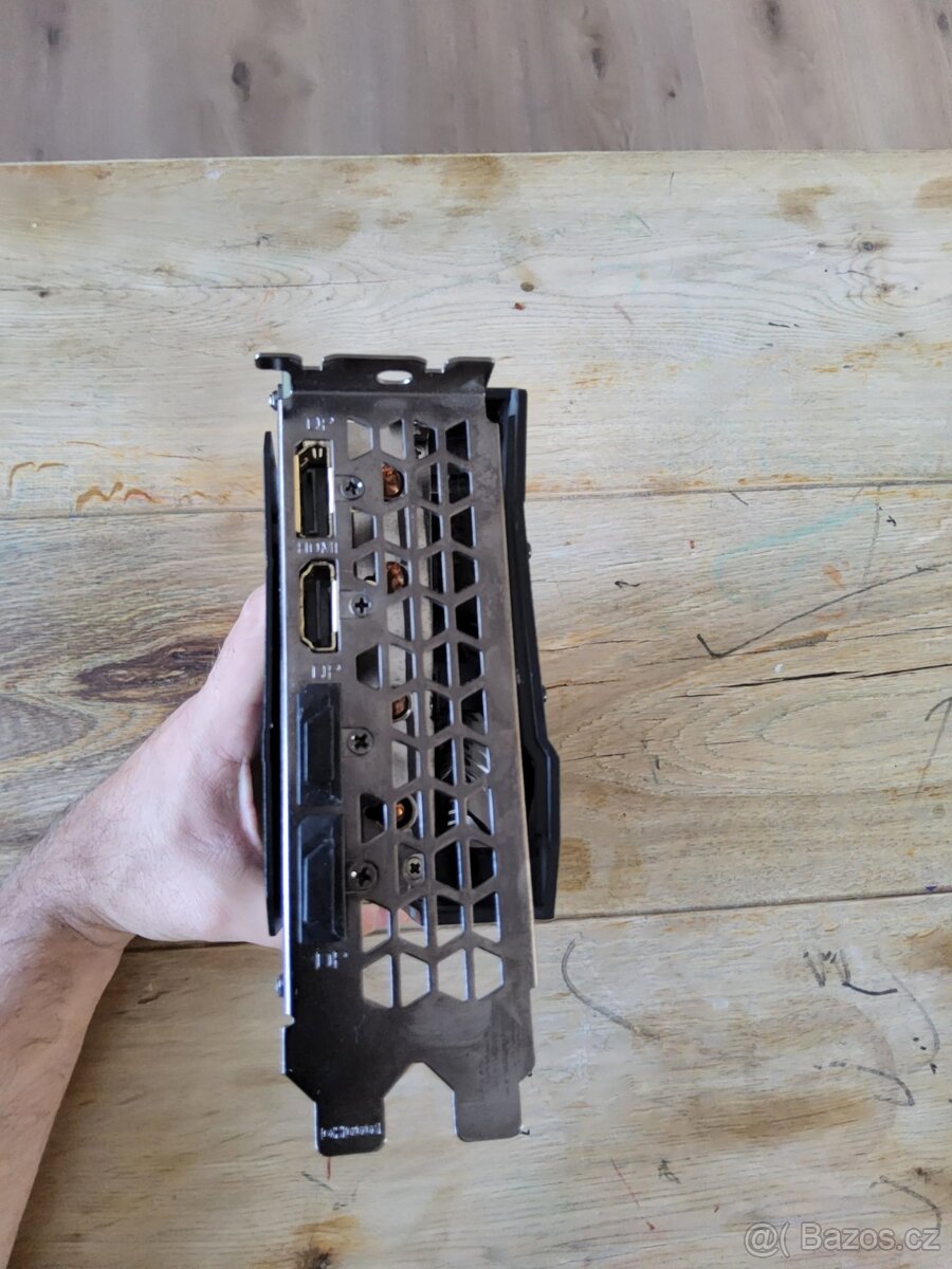 Nvidia GIGABYTE RTX 2070 super - 5