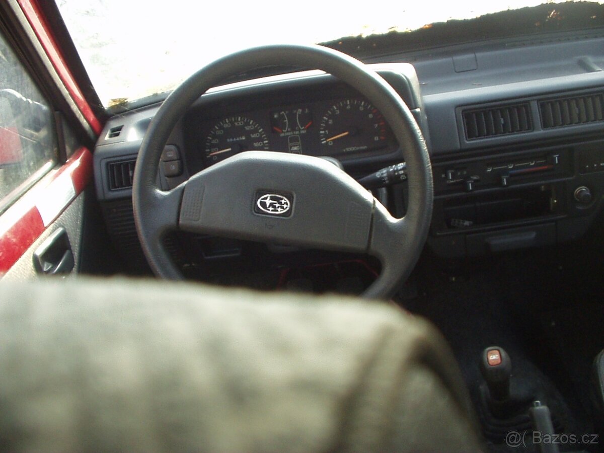 Subaru Justy 1.0 4WD červené - 5