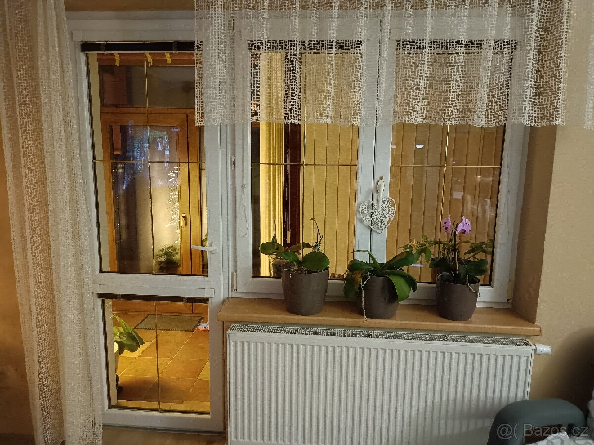 Plastové dveře a okno - 5