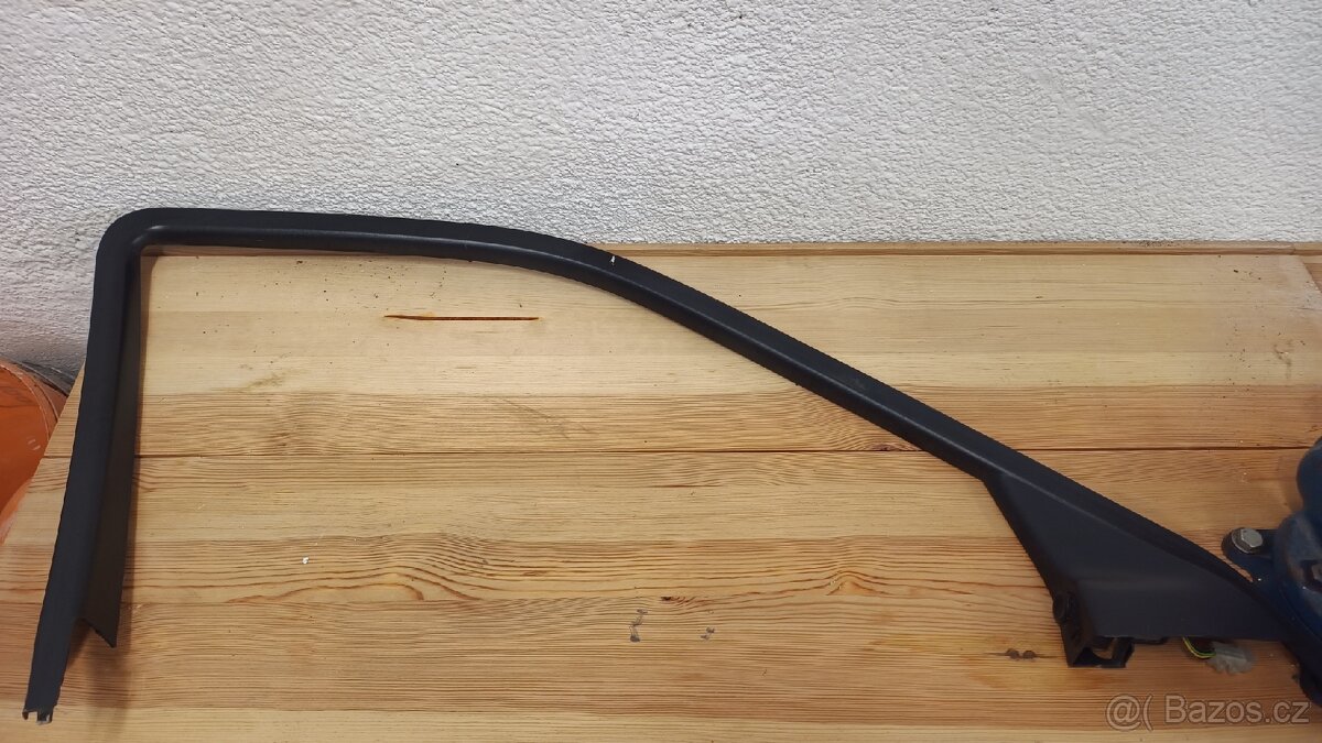 Dveřní lišty SAAB 9-5 - 5