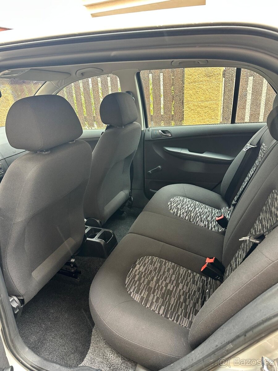 Škoda Fabia - 5