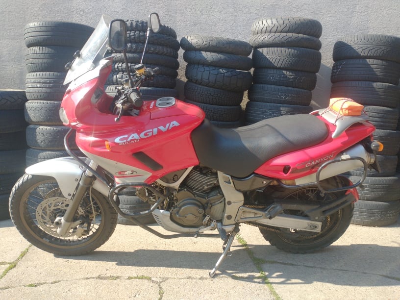 Prodam cagiva grancanyon 900i.e