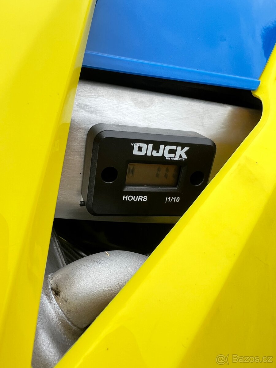 Suzuki RM-Z 250 (2025) – TOP STAV, 11,1 mth