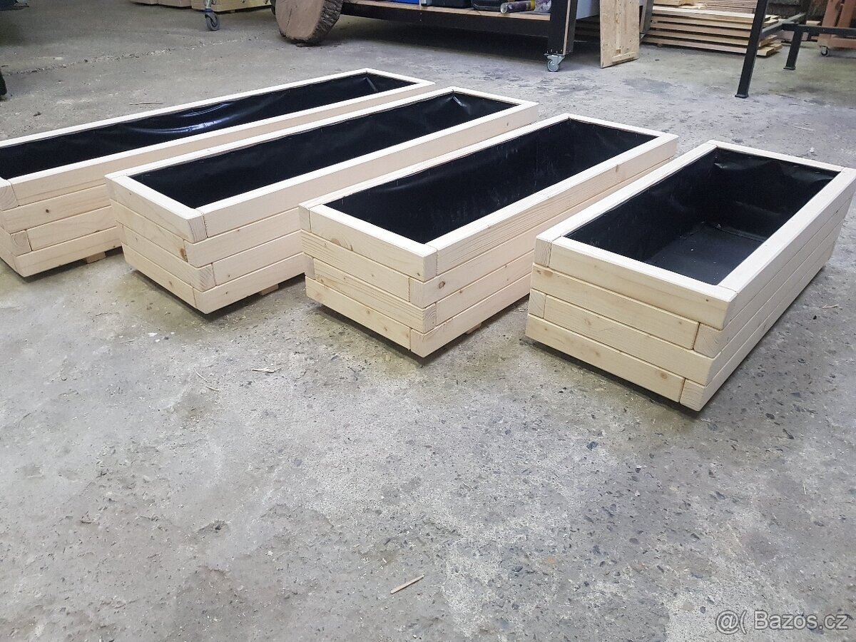 Masivní dřevěné truhlíky - 5