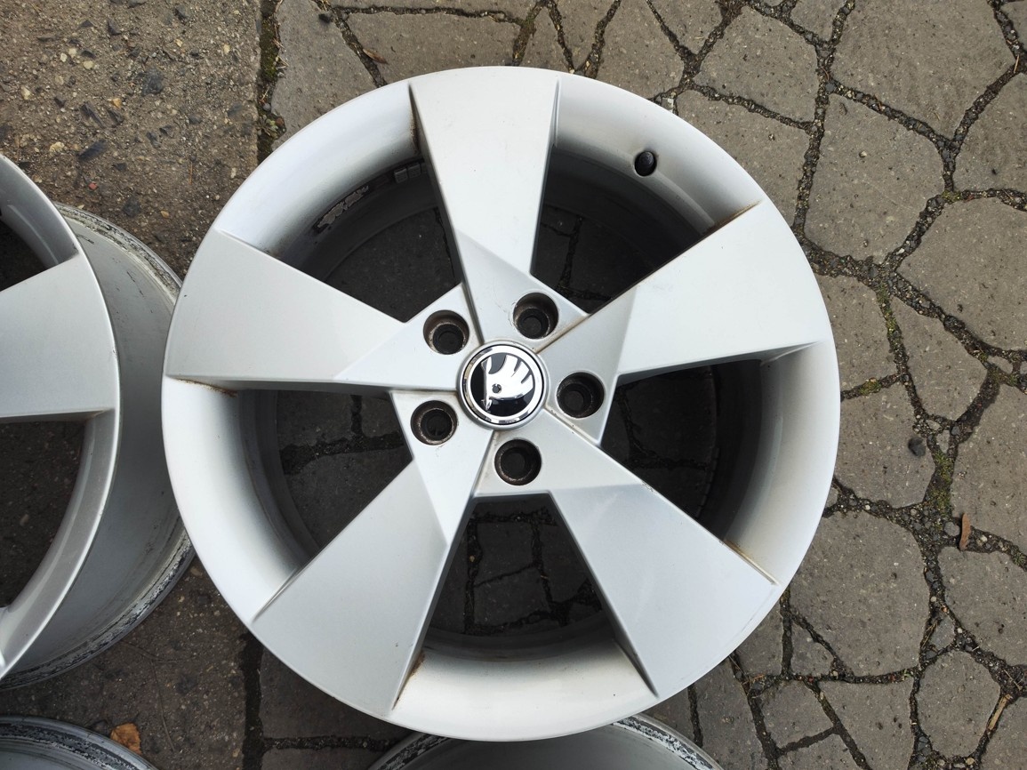 17"alu sada Denom 5x112 origo Škoda Octavia 3 Golf 7 - 5