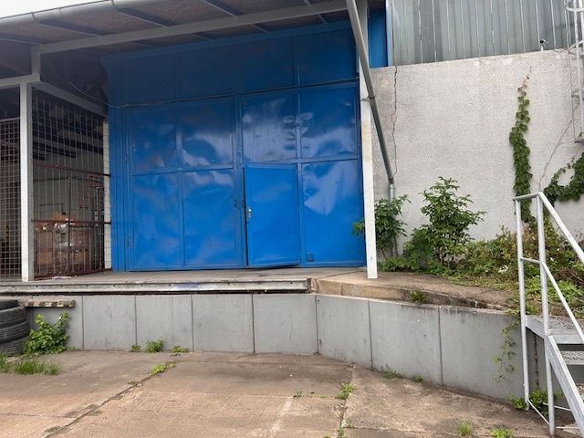 Skladové a výrobní prostory - 5