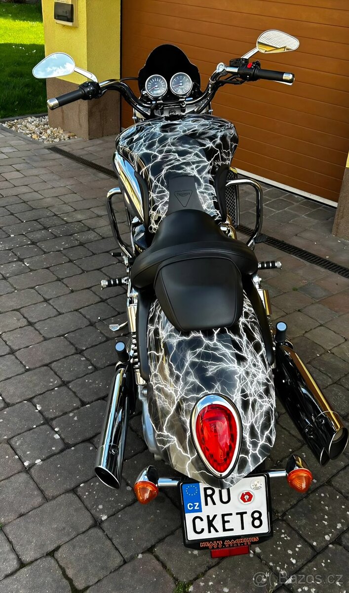 Triumph Rocket III Clasic - 5