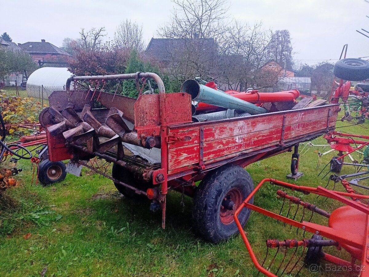 Rozmetadlo hnoje JF 3 t - 5