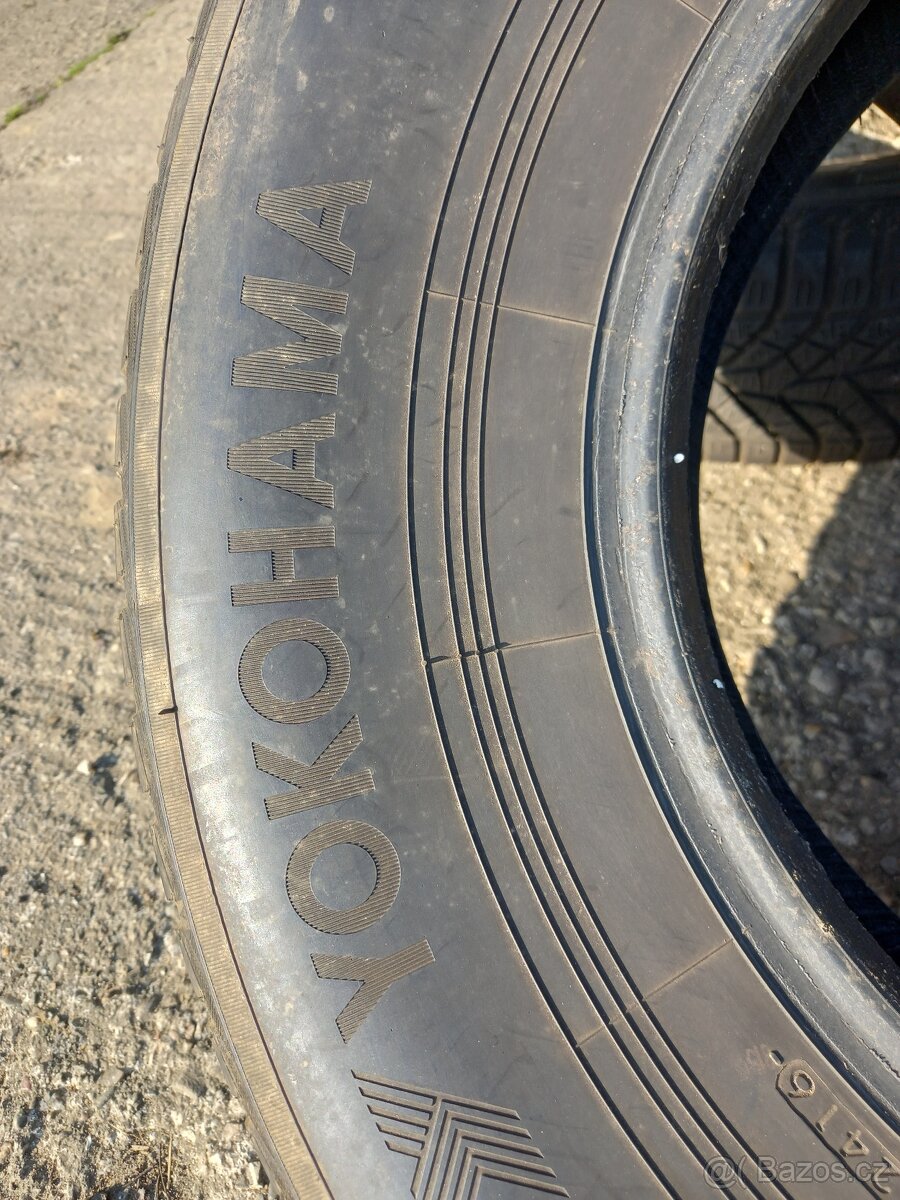 Prodám zimní pneu 215/80 r15 - 5