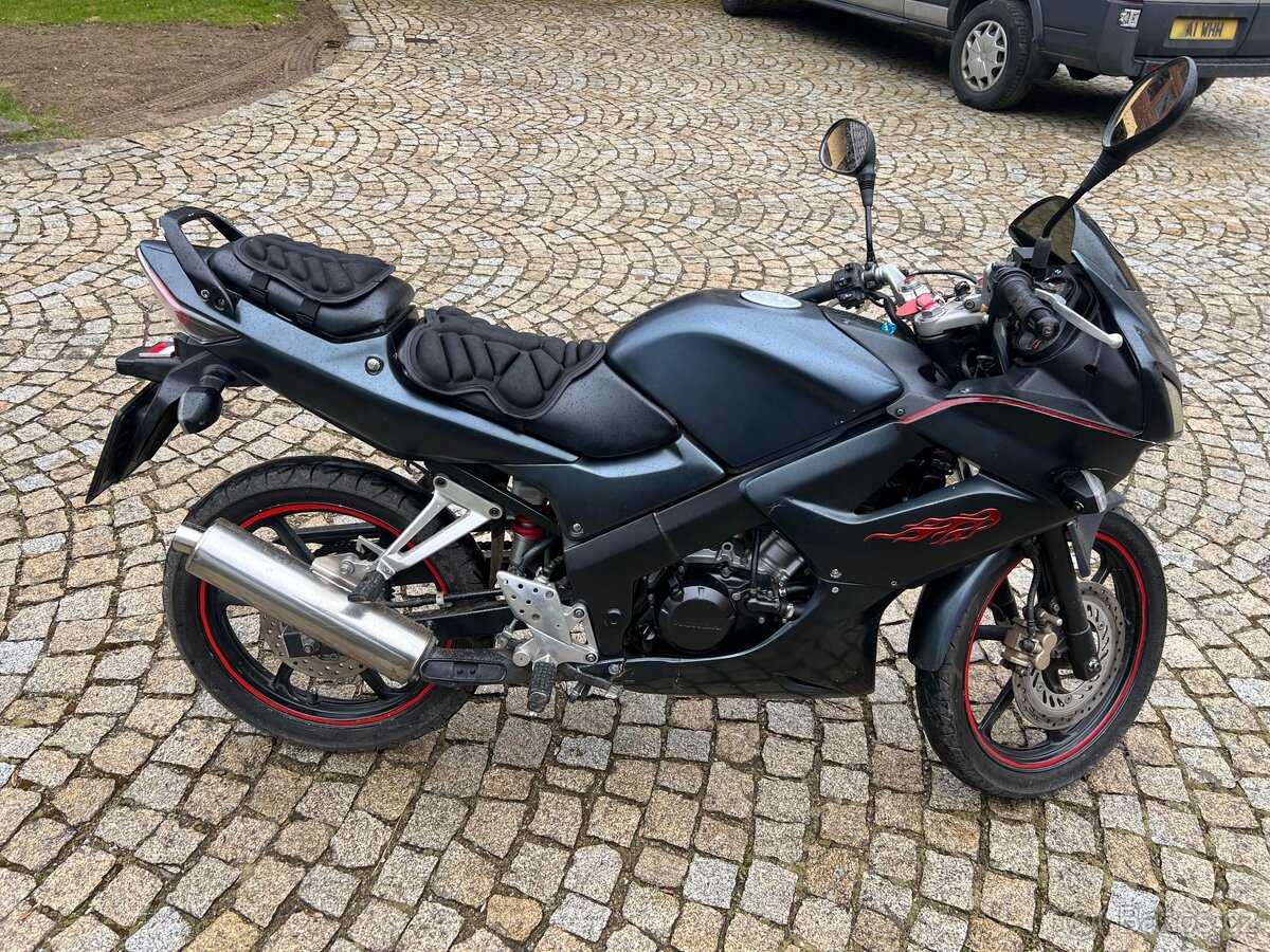 Honda CBR 125 - 5