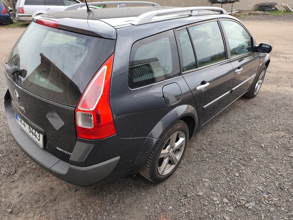 Renault Megane 2,0i - 5