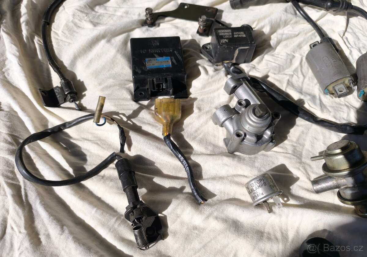 Kawasaki GPZ 500 - 5