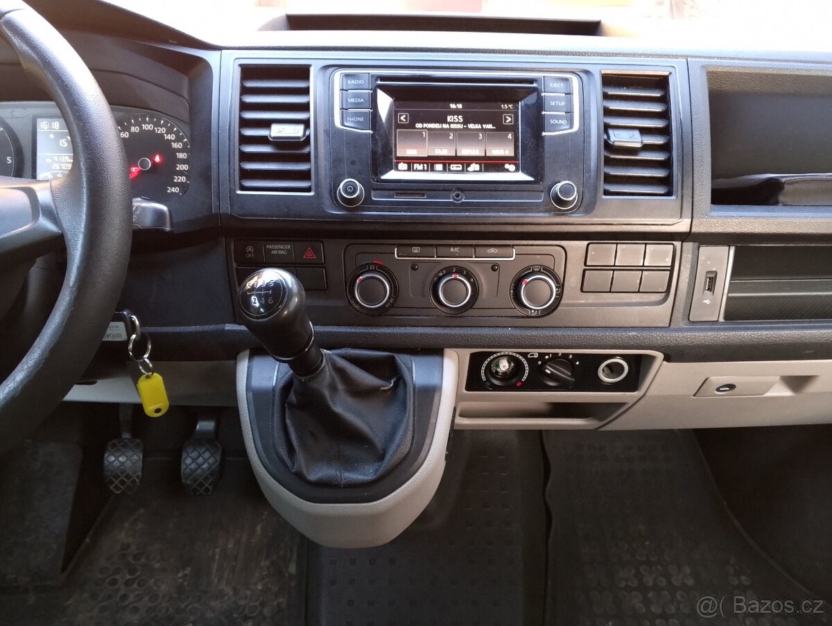 VW Transporter T6,r.v. 2016, 2.0TDi, 110kW - 8 míst - 5