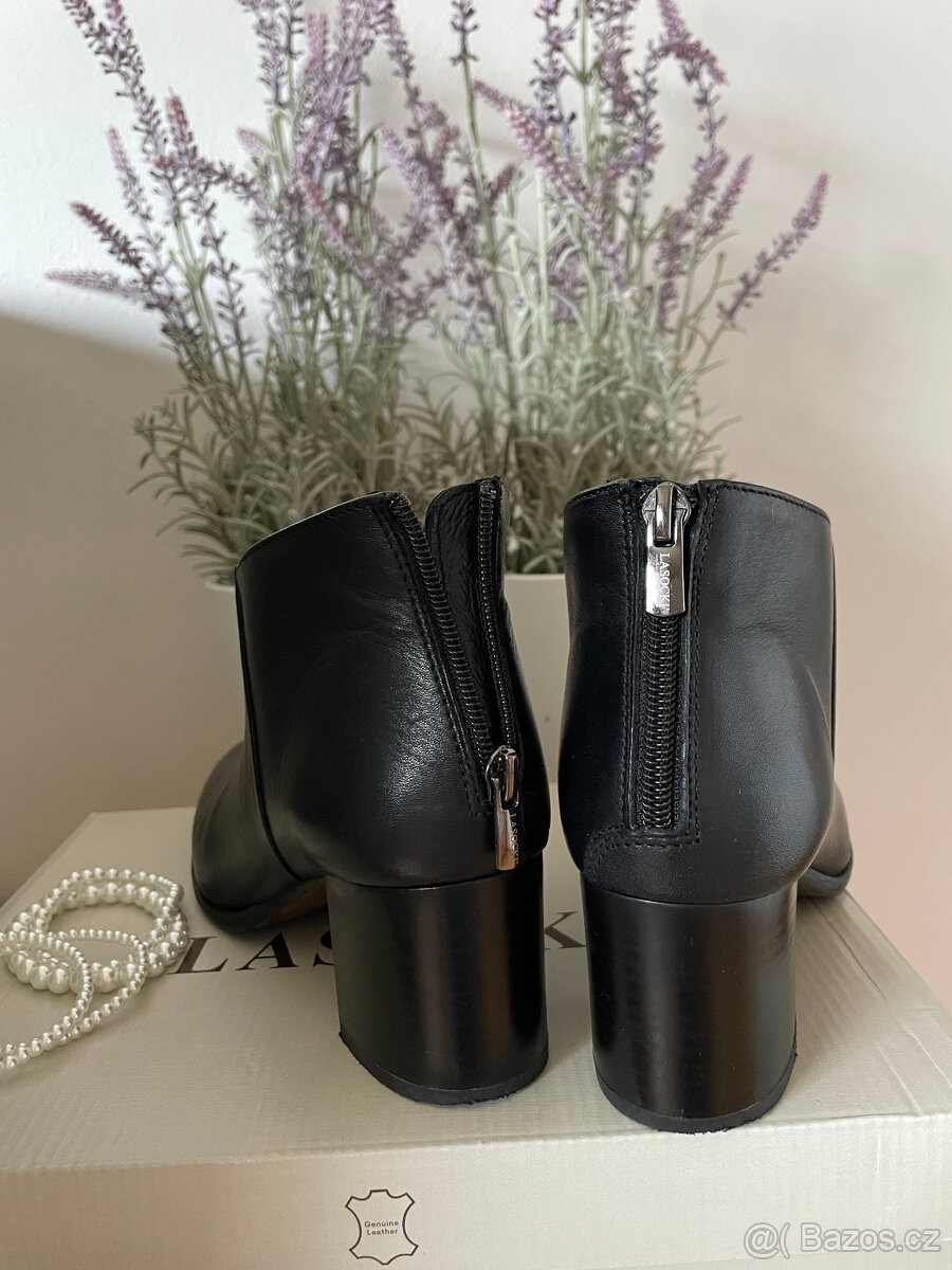 Elegantní černé kožené boty na silnějším podpatku Lasocki 39 - 5