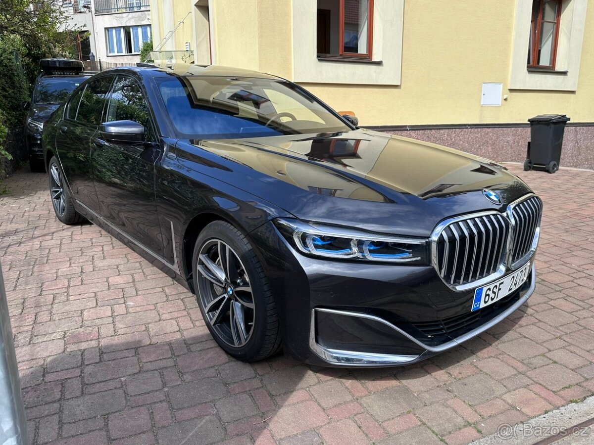 BMW 750i panorama,headuo 75tkm odpočet DPH - 5