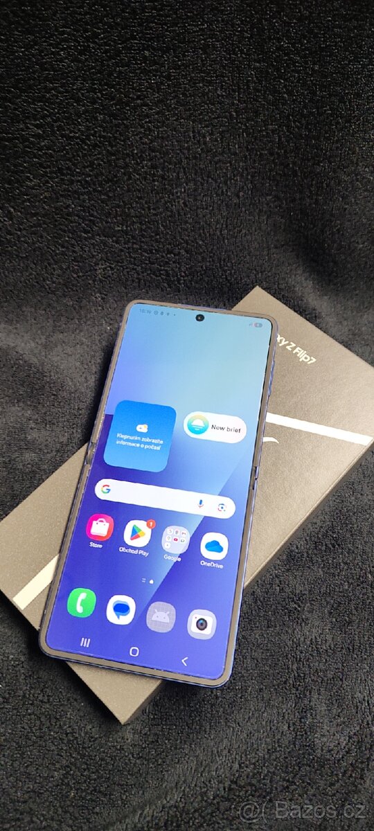 Samsung Z Flip 7 512GB - 5