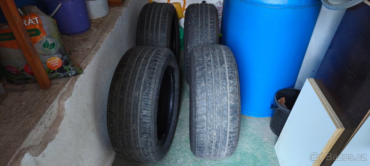 235 55 R17 V Continental - 5