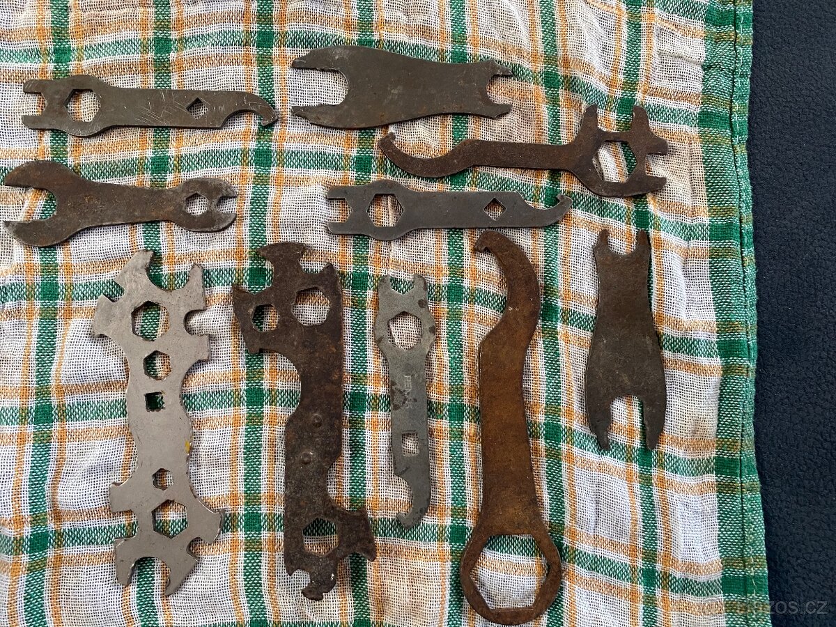 Retro klice na kolo a veci - 5