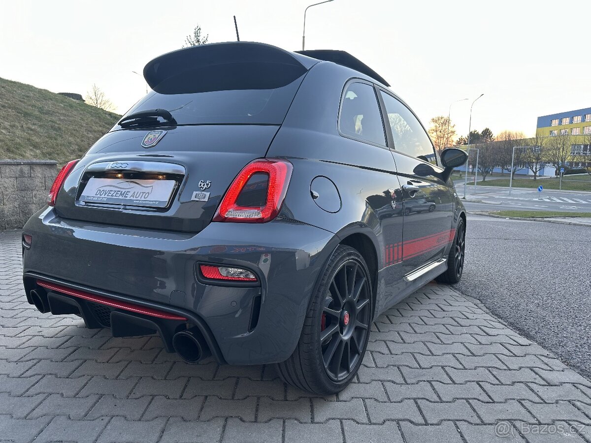 ABARTH 695 36000KM AKRAPOVIČ PRAVIDELNÝ SERVIS TOP STAV - 5