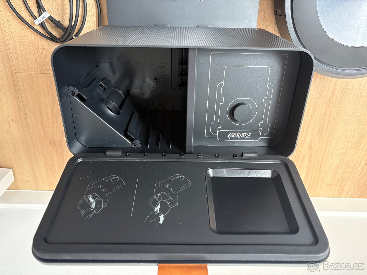 iRobot Roomba j7 - 5