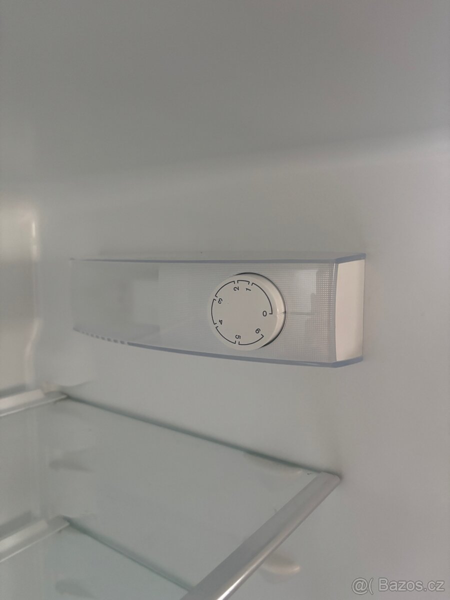 Lednice Electrolux vestavná - 5