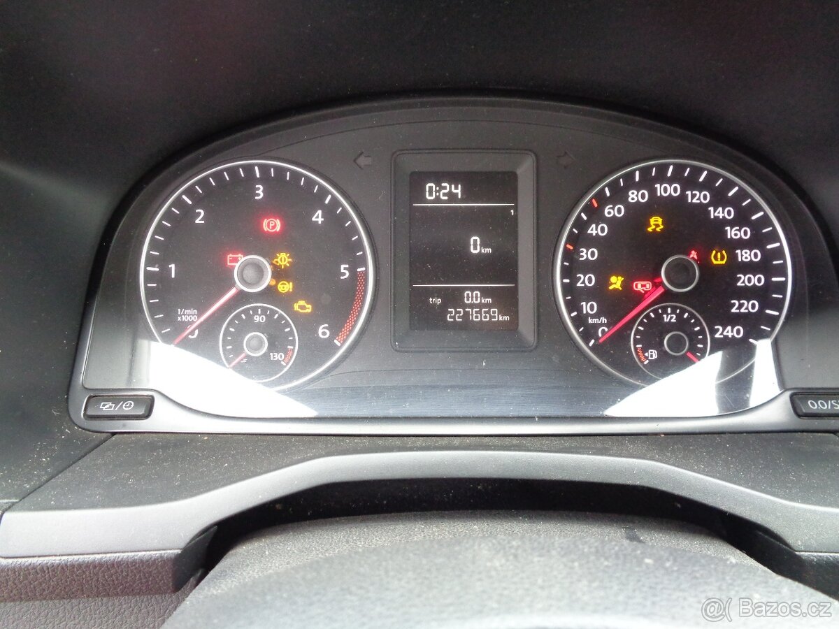 volkswagen caddy IV 2,0tdi, Rozprodám na náhradní díly - 5