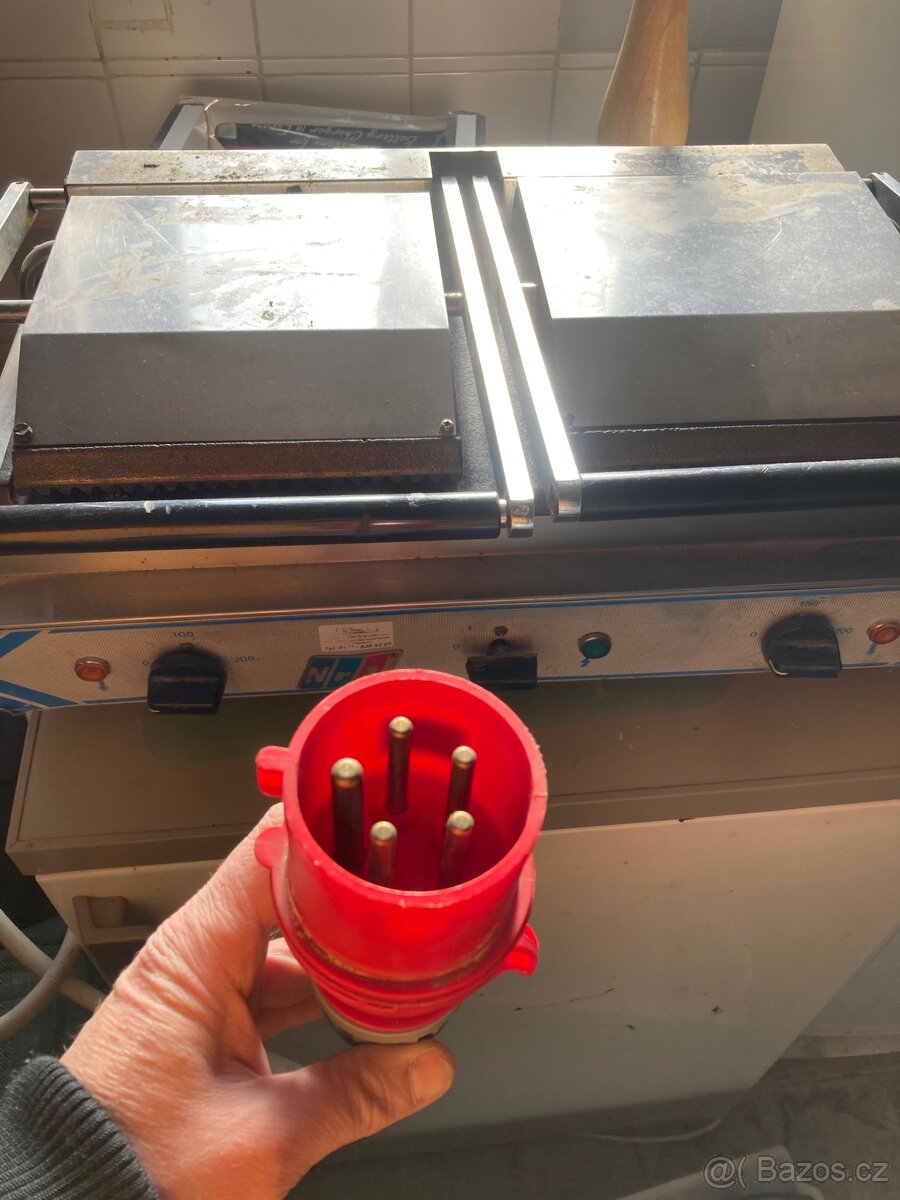 Prodám dvojitý kontakní gril - 5