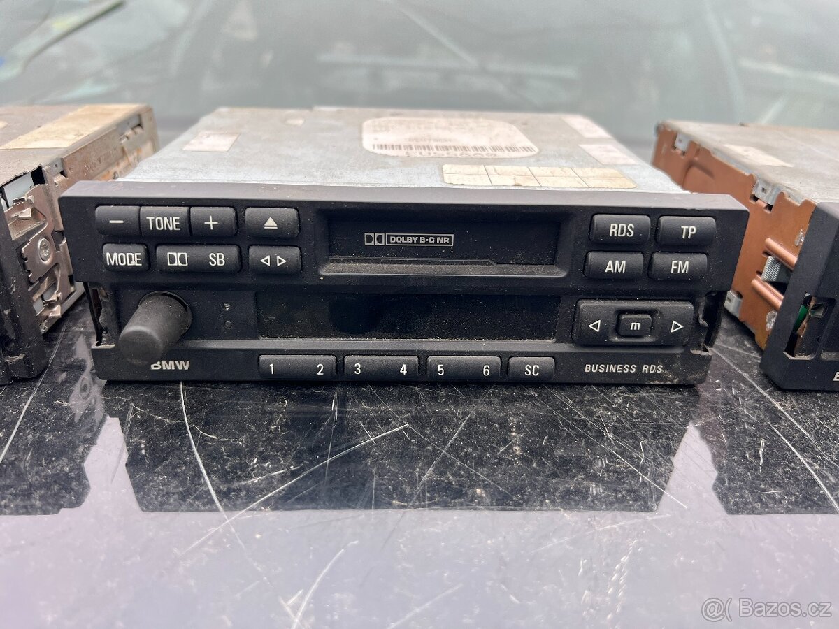 BMW E36 Autorádia na díly - 5