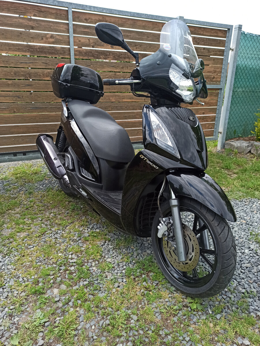 Kymco People GT 200i R.V.2011 - 5