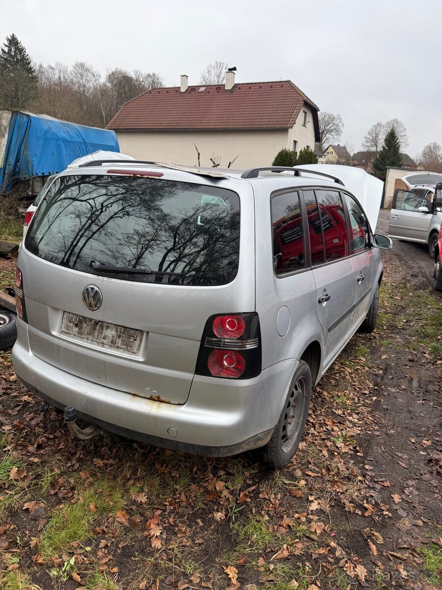 Díly vw touran 2004 1.9 74kw - 5
