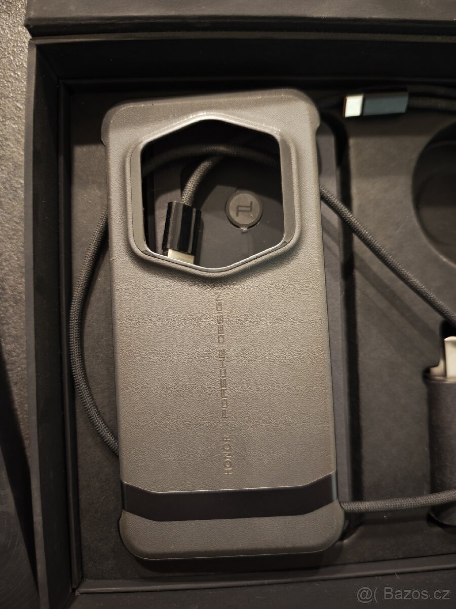 Honor Magic 7 RSR PORSCHE DESIGN - 5