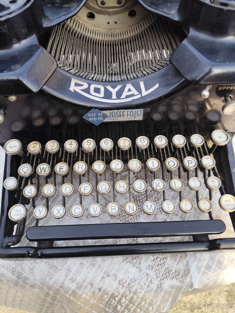 Starožitný psací stroj Royal - 5