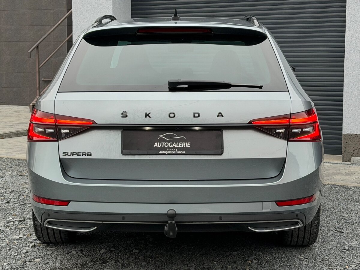 ŠKODA SUPERB SPORTLINE 2.0TSI 140KW TAŽNÉ cockpit m2021 - 5