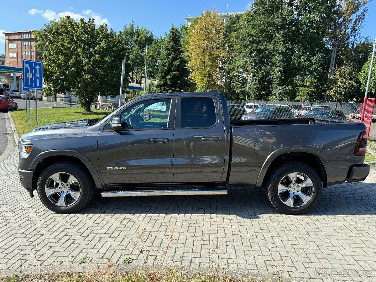 Dodge RAM 1500 5.7 V8 HEMI--2019--Laramie--kůže--96.000km - 5