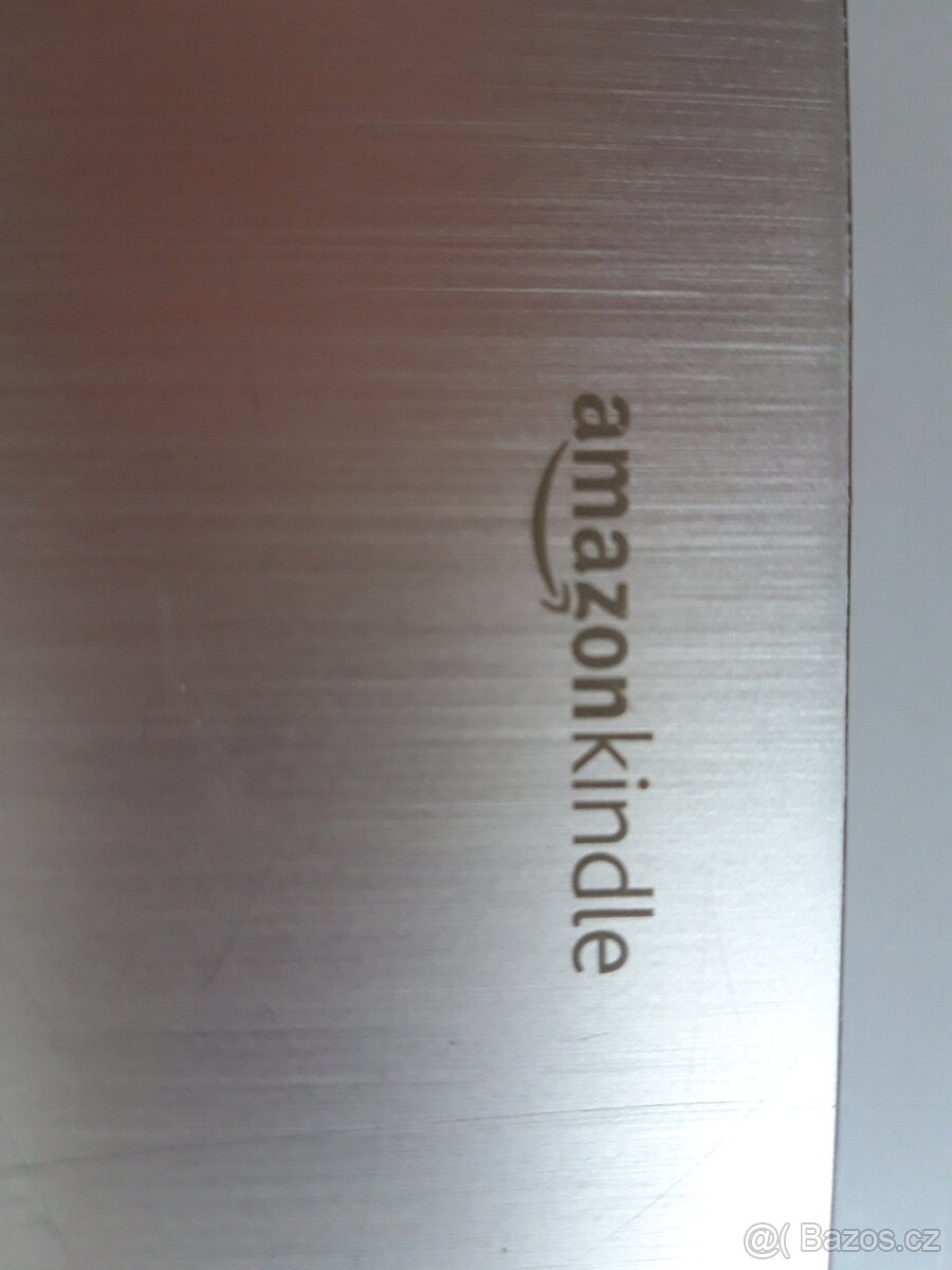 Prodám čtečku knih Amazon Kindle DX 4th Edition - 5