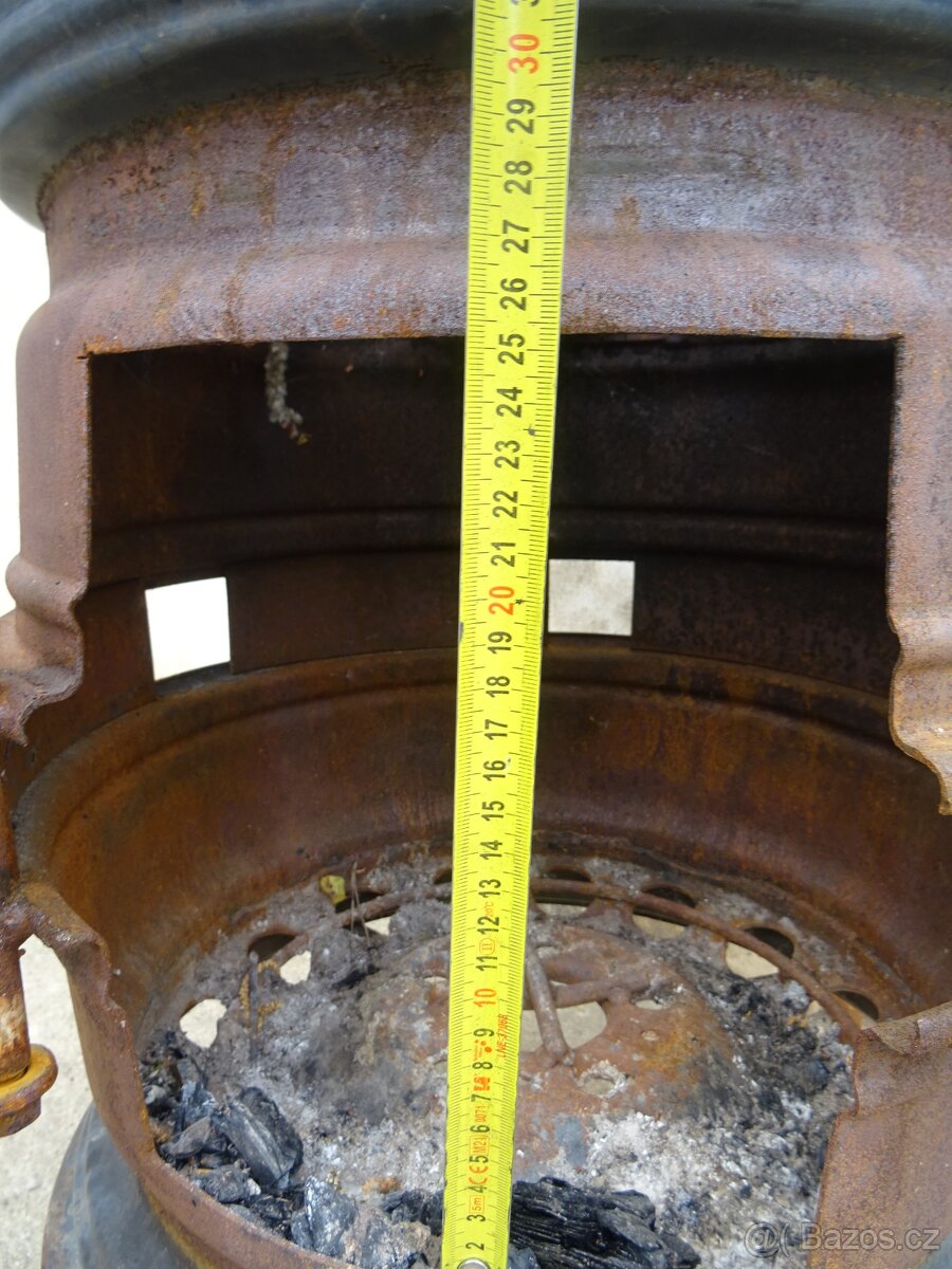 Grilovací přenosné ohniště z disků - 5