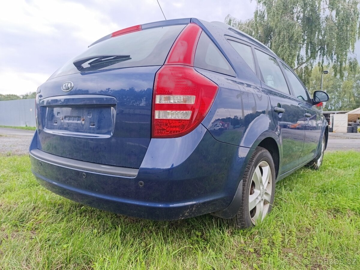 Kia Cee´d na náhradní díly 1.4 80kw - 5