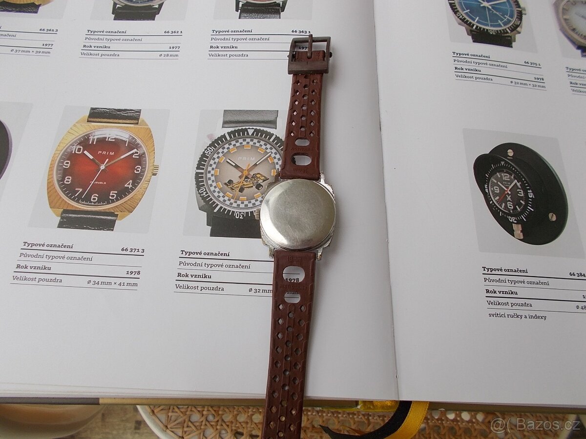 pekne funkcni chlapecke hodinky prim Formulky rok 1978 - 5