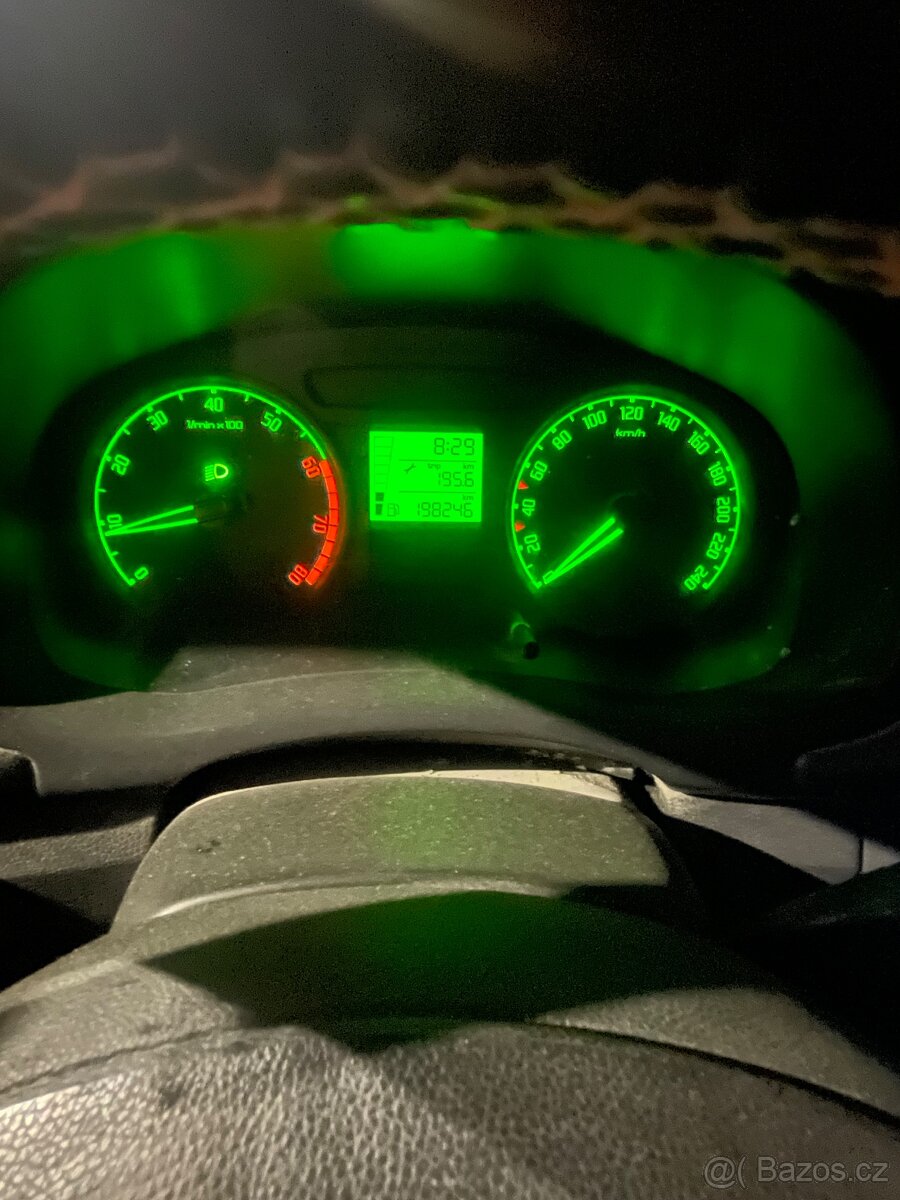 Škoda praktik 1.2 51 kw - 5