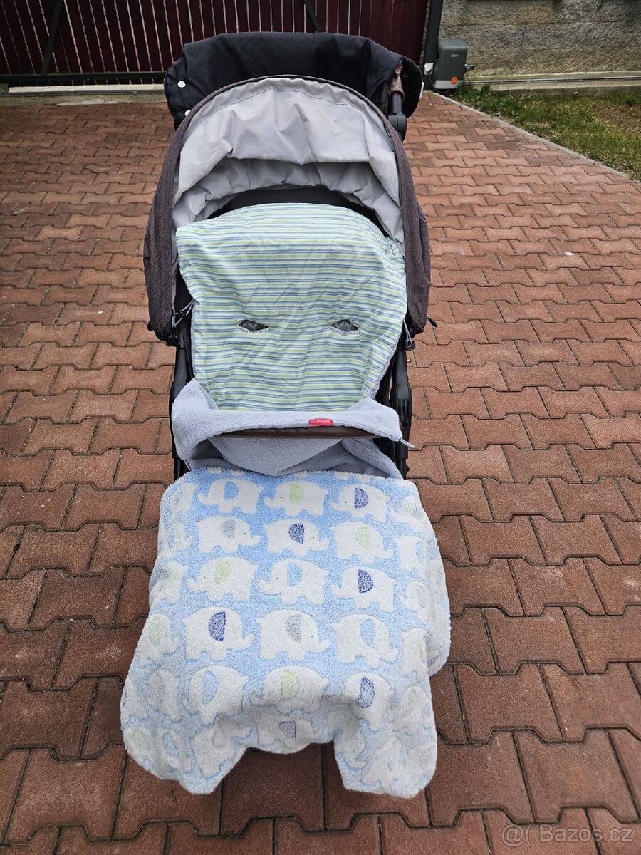 VALCO BABY Sport Trend 4 Black Charcoal kočárek - 5