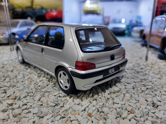 model auta Peugeot 106 Quiksilver Otto mobile 1:18 - 5