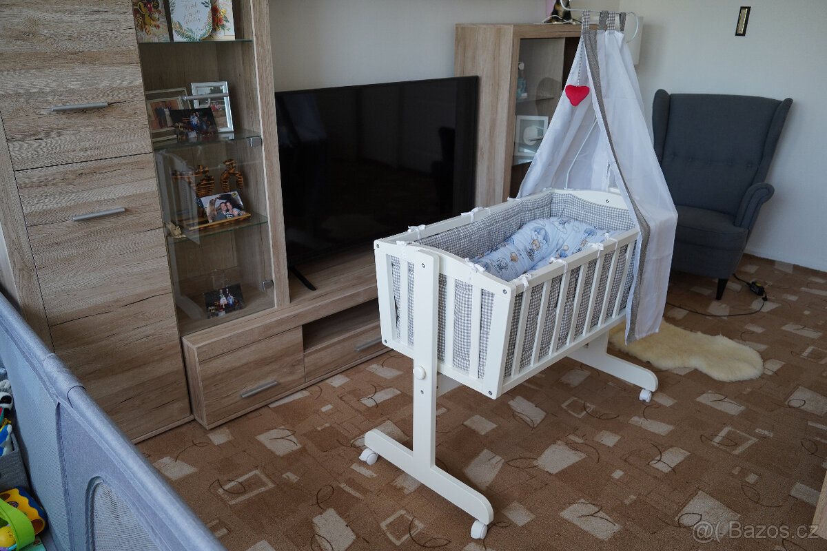 Kolébka pro miminka Roba s výbavou + hnízdečkem BABYMAM - 5