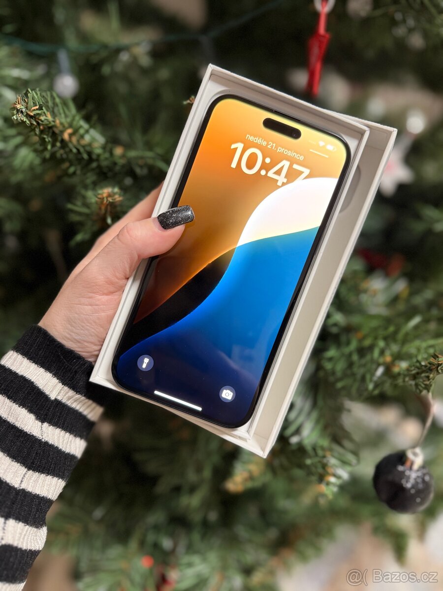 Nový IPhone 15 Plus - 5