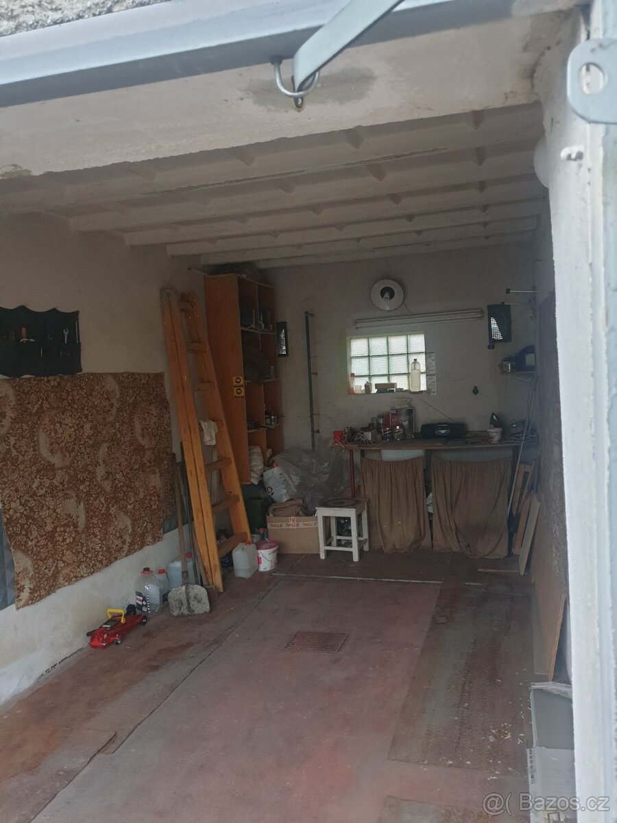 Pronájem garáže - 5