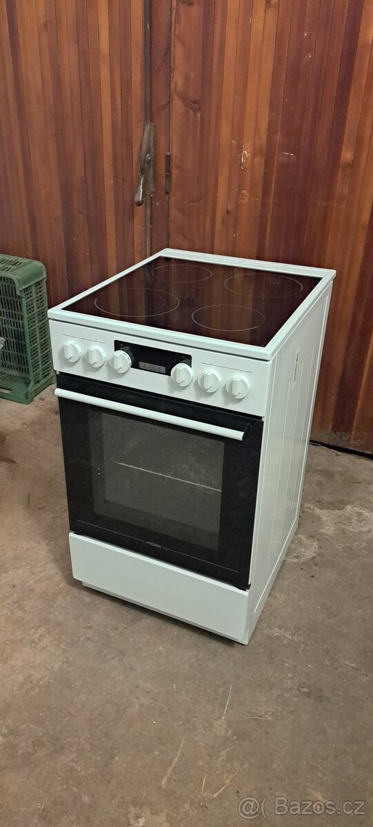 Prodám sporák Mora C848AW - 5