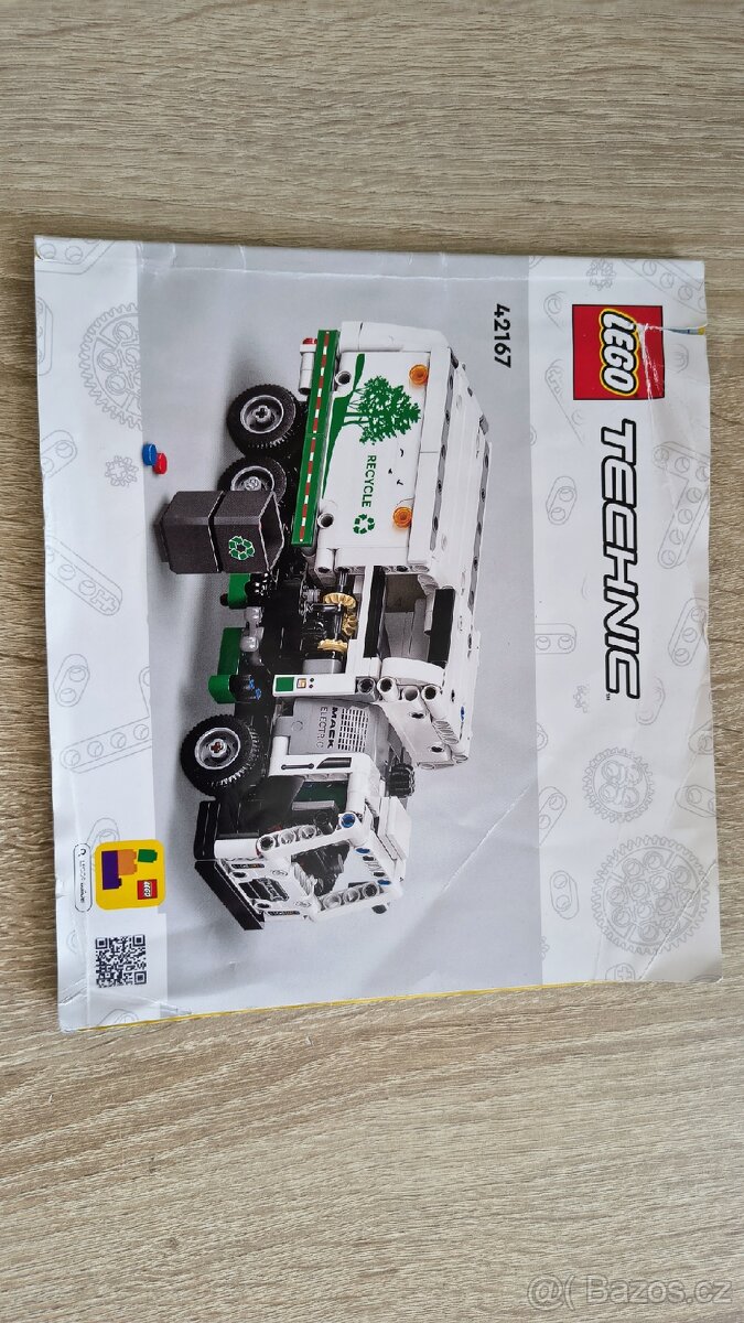 Lego technic 42167, popelářský vůz Mack, auto - 5