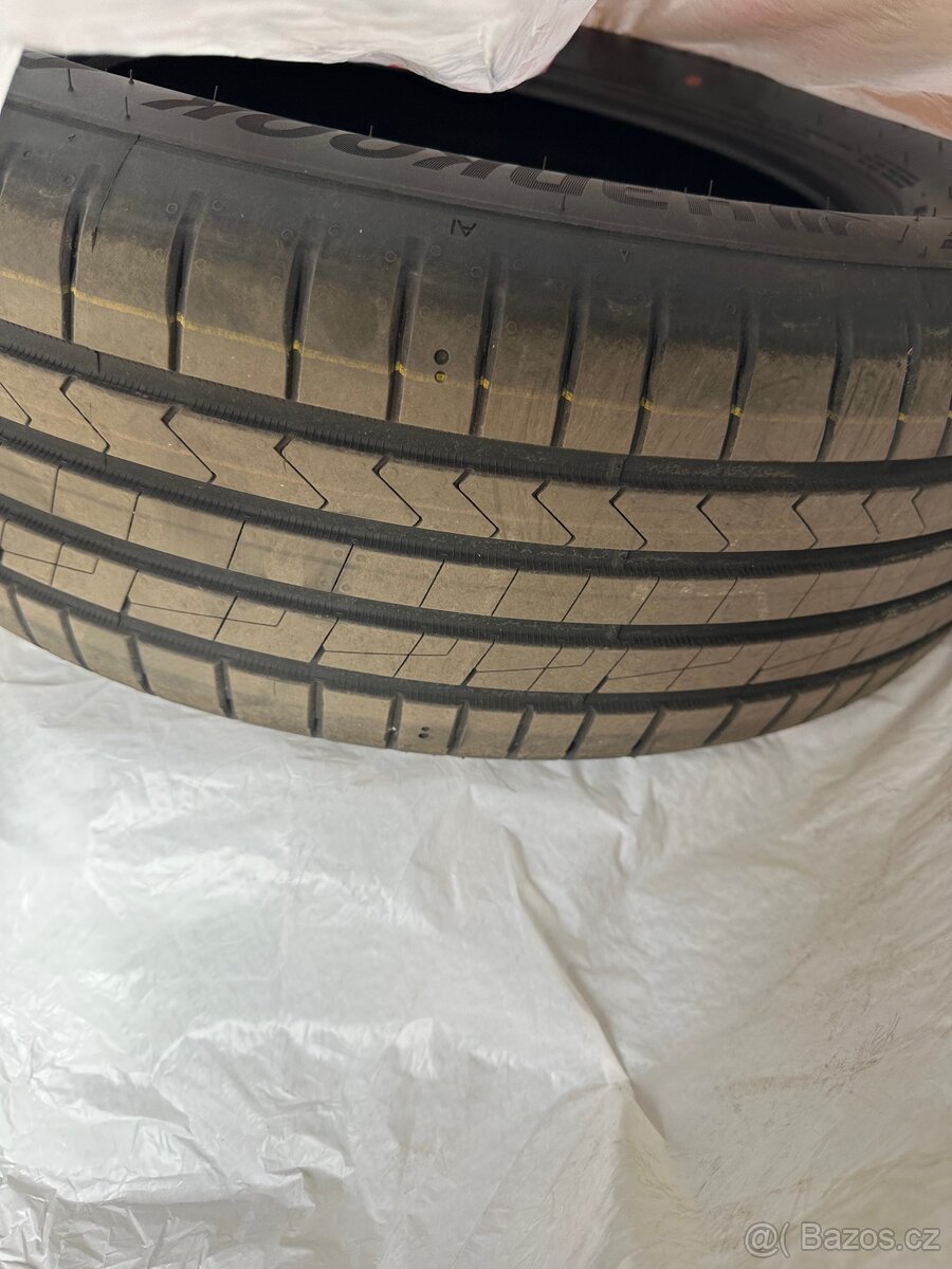 Pneumatiky hankook ventus prime 4 215/65r17 - 5