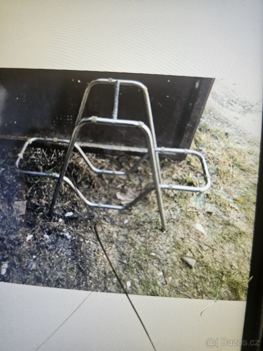 2x postel halabala, 2x židle Philippe, koberec ,květináč - 5